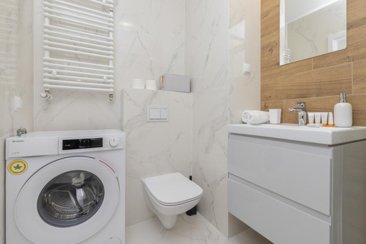 Gdynia Nasypowa Apartments With Parking By Noclegi Renters Luaran gambar