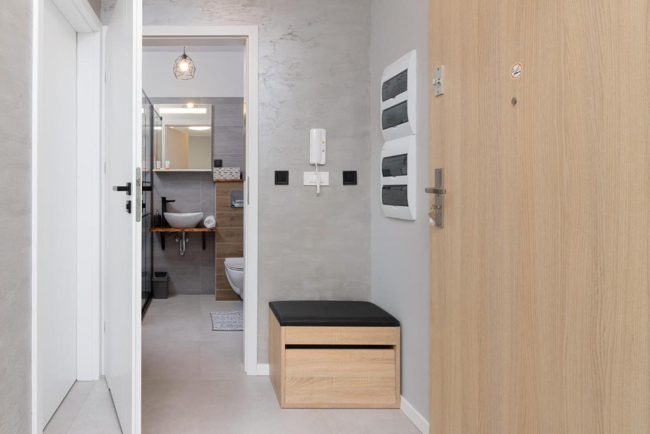 Gdynia Nasypowa Apartments With Parking By Noclegi Renters Luaran gambar