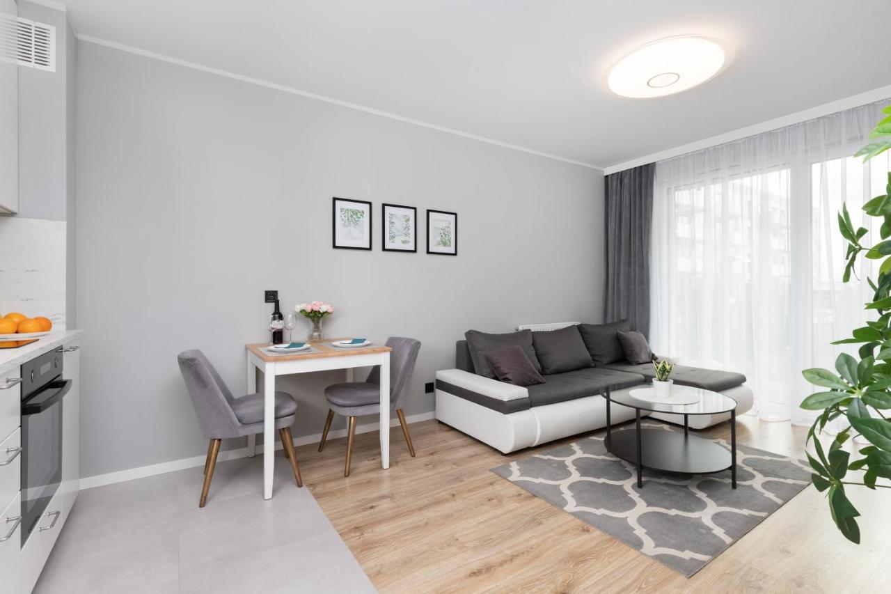 Gdynia Nasypowa Apartments With Parking By Noclegi Renters Luaran gambar