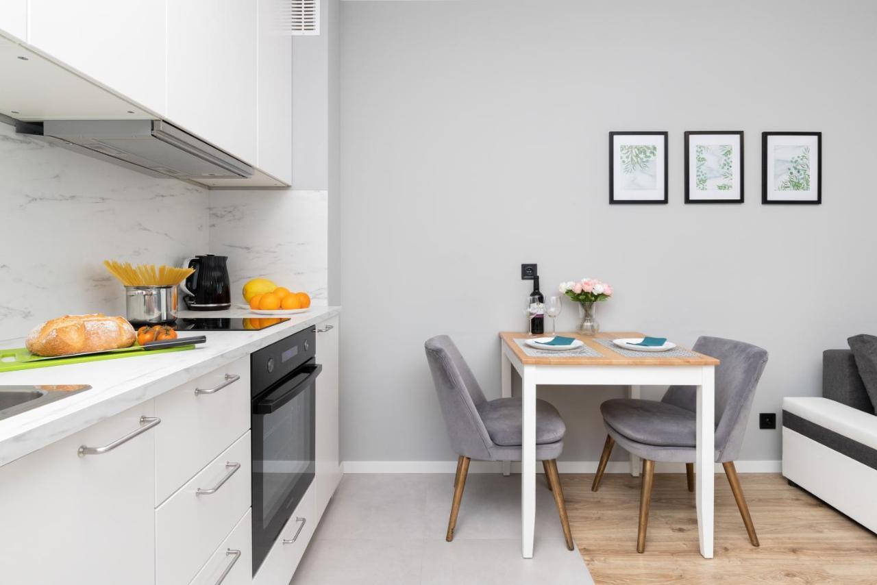 Gdynia Nasypowa Apartments With Parking By Noclegi Renters Luaran gambar